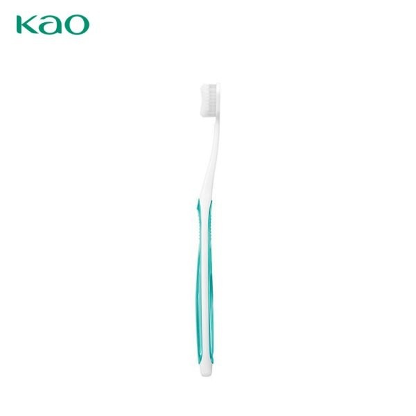 KAO Pure Aura 52 Compact Regular Toothbrush