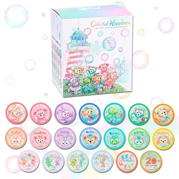 Disney The 20th Anniversary of the Duffy Family in official website is a wonderful match for sitting dolls. 20 style badges are randomly distributed.
