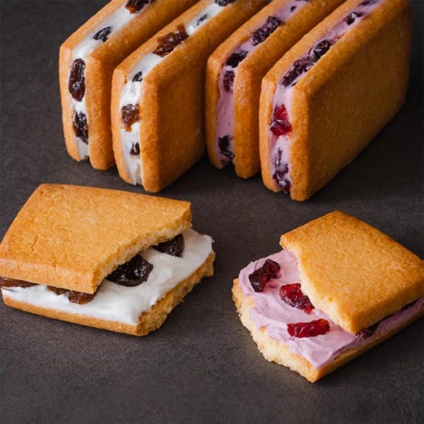 Cream Sandwich Sakura & Cranberry (6 pieces)