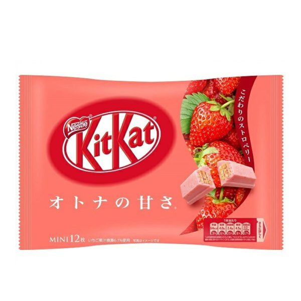 NESTLE KITKAT Chocolate Wafer Cookies, Mildly Sweet Strawberry Flavor, 10 Pieces, 124g