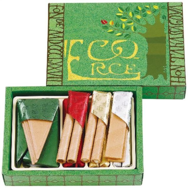 This Gao Sha House Baked Confectionery, Egg Roll Assortment, 18 Pieces