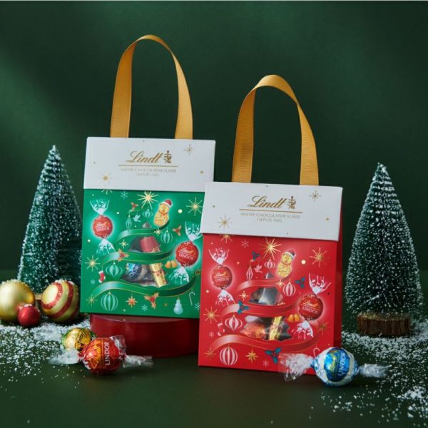 Lindt Christmas Chocolate Gift Bag 6pcs red color/green color