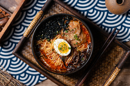 A Bowl of Ramen, a Cup of Matcha: The Cultural Symbols of Japan on the Tip of the Tongue