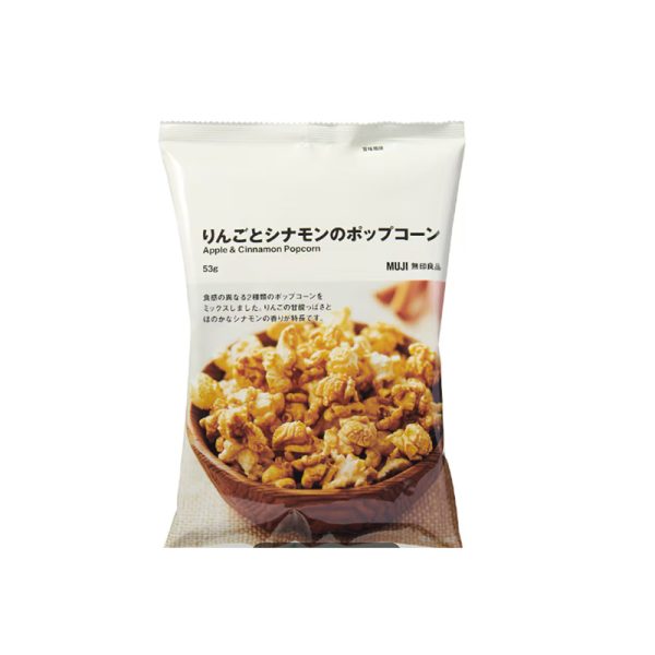 Popcorn with apples and cinnamon