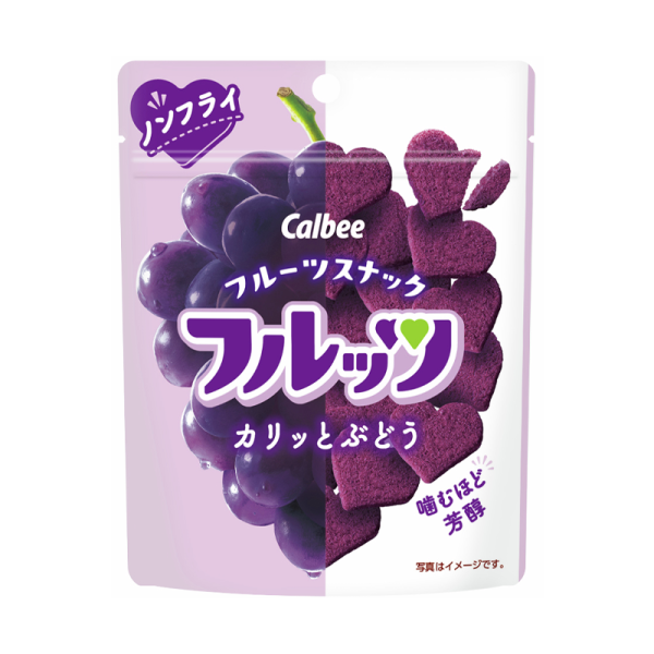CALBEE Fruits Crispy Grape Chips 30g, Heart-shaped